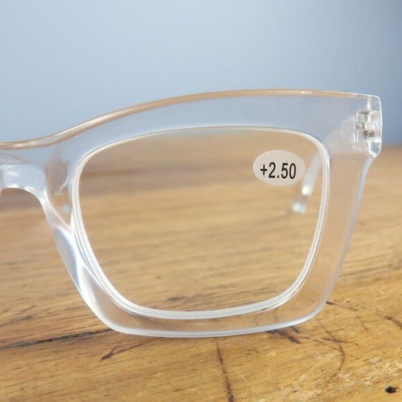 RETRO TRENDY WHITE CLEAR READER GLASSES +2.50 NWT - Picture 3 of 7